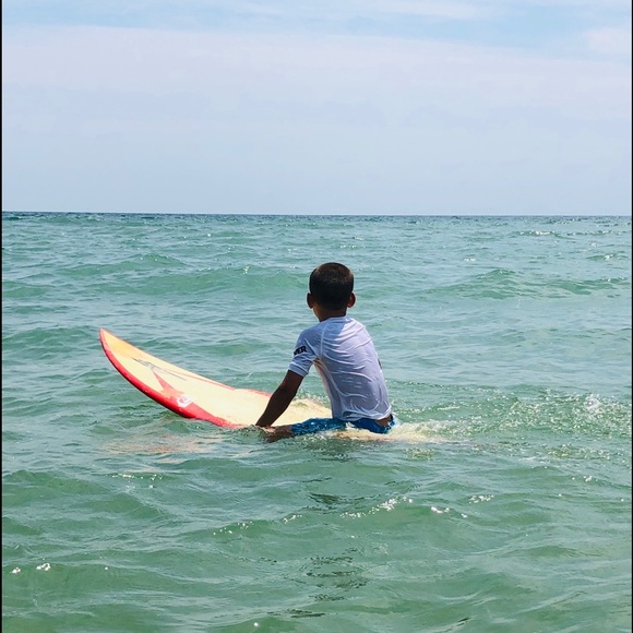 Meet your Posher, Tori - Picture 2 of 10